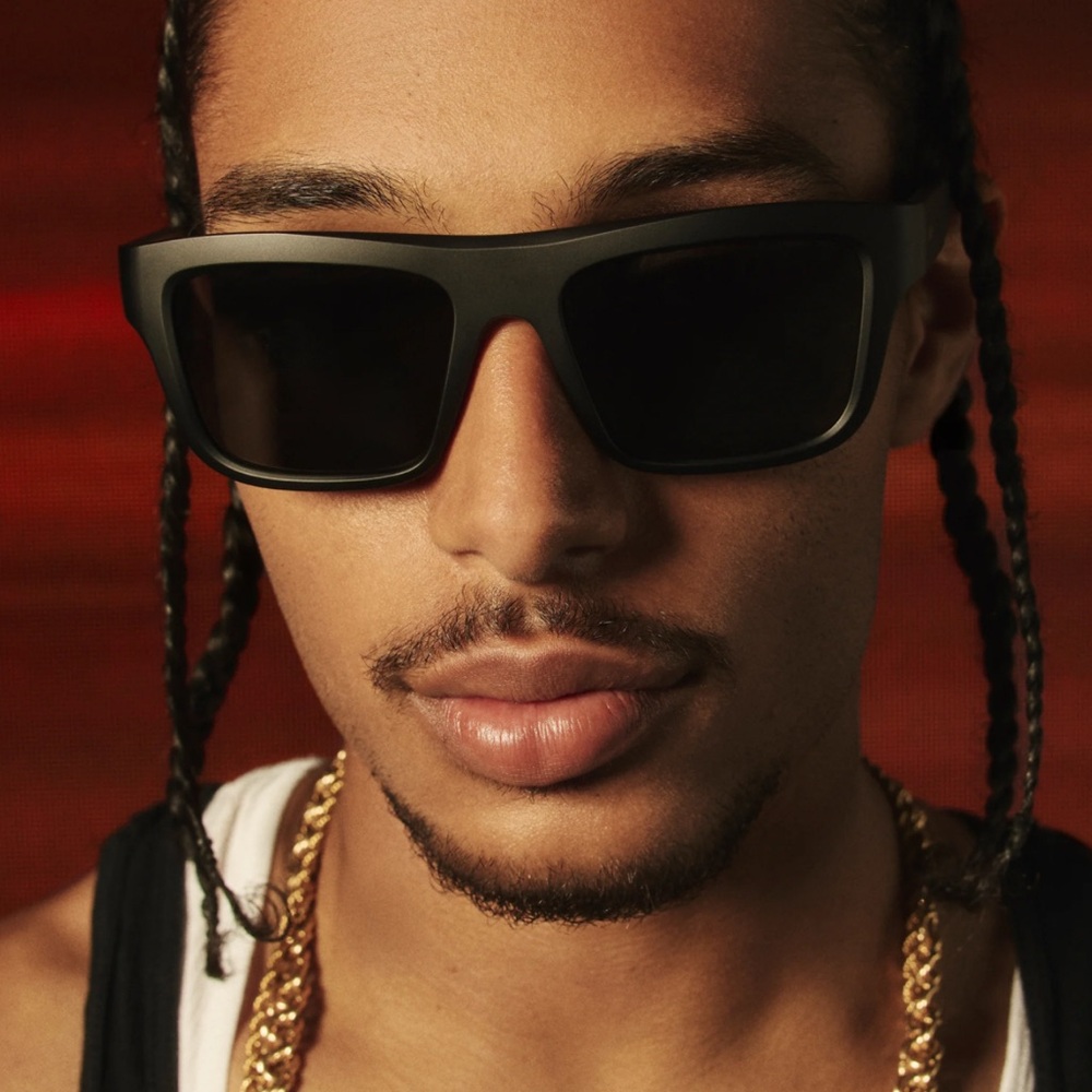 Quay Australia Stylish Black Sunglasses DEALERS CHOICE